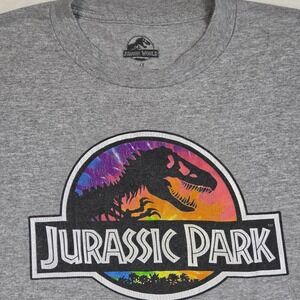 Jurassic World T-Shirt Mens Large Tall Gray Excellent Graphic Tee‎